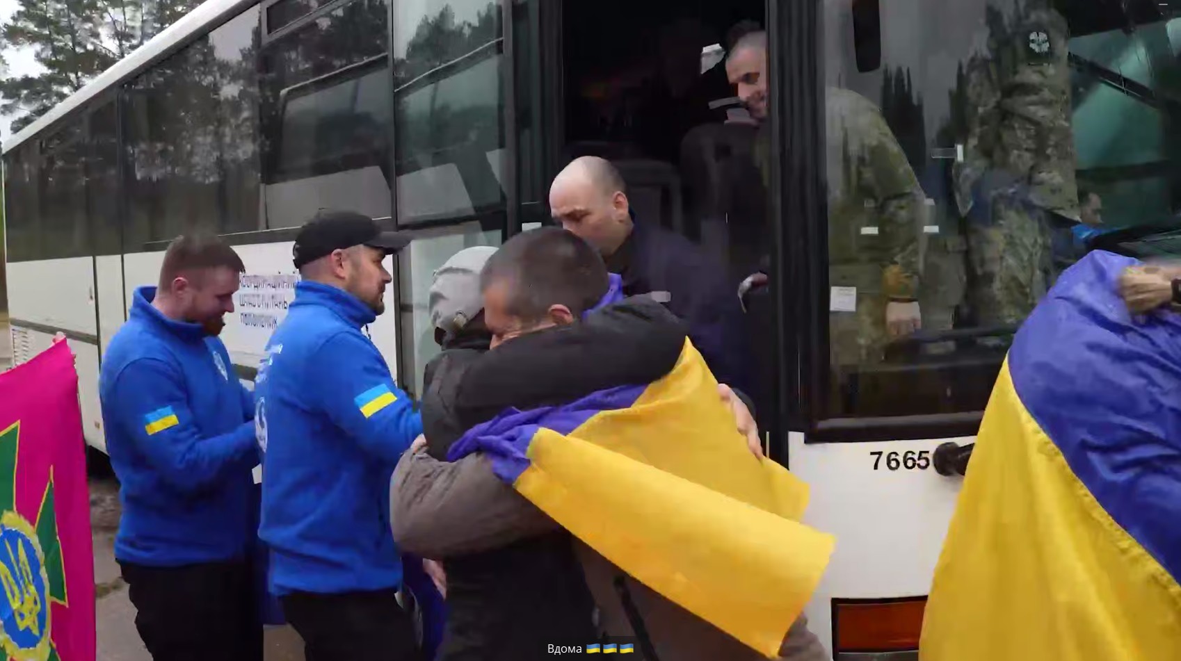 : 2 жовтня Україна провела обмін полоненими. Додому повернулися 185 військових і 20 цивільних, серед них оборонці Маріуполя, «Азовсталі» та ЧАЕС
